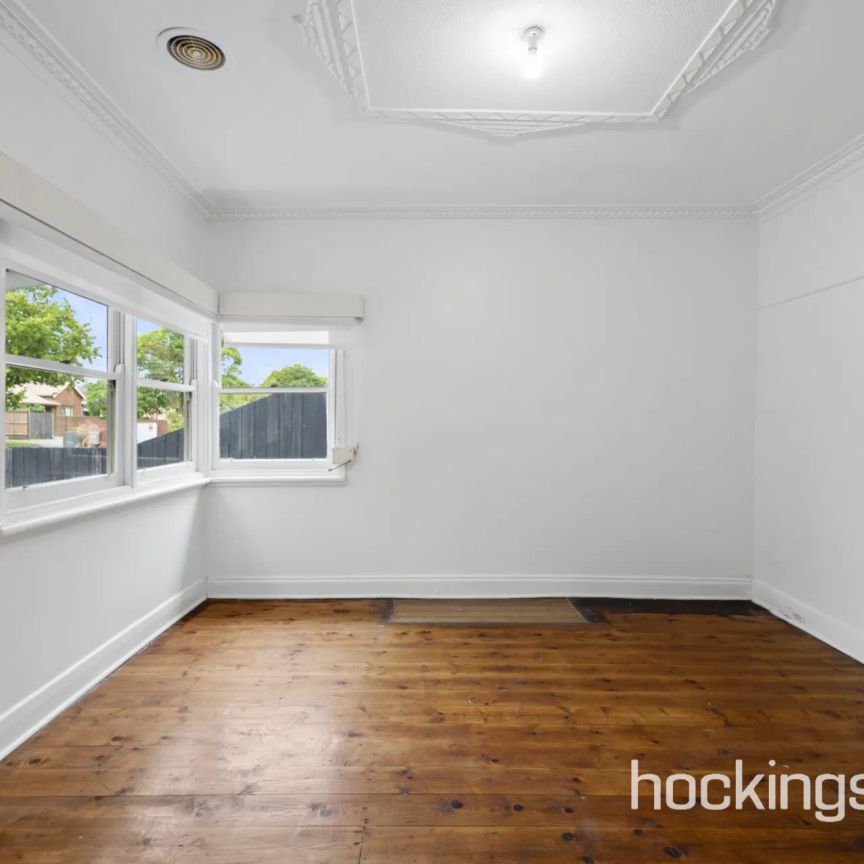 Well Presented Four Bedroom Home - Photo 1