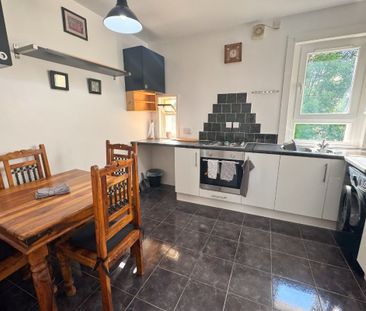 2 Bed, Upper Cottage Flat - Photo 2