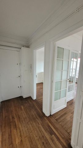 Appartement Courbevoie 4 pièces 77.90 m2 - Photo 4