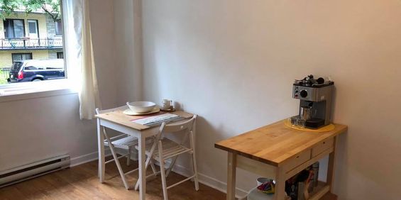 Studio, Poele Frigo Et Eau Chaude Inclus - Photo 3