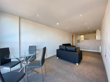 2 bedroom apartment to rent - Photo 3
