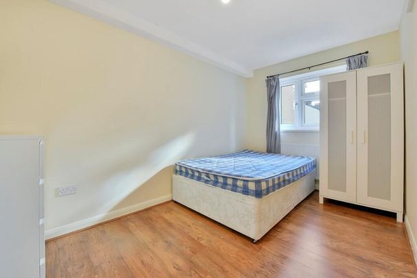 4 bedroom apartment to rent - Photo 1