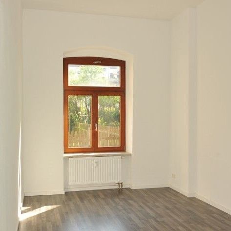 Schicke 3-Raum-Erdgeschoss-Wohnung mit Balkon und Einbauküche in zentrumsnaher L ... - Photo 1