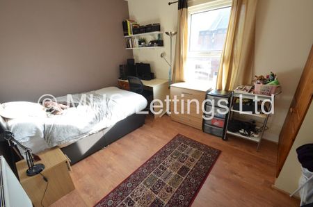 6 Bedroom Mid Terraced House for rent in Ashville Road - Photo 4
