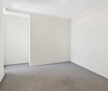 2 Bedroom Apartment in the Heart of North Sydney - Photo 6