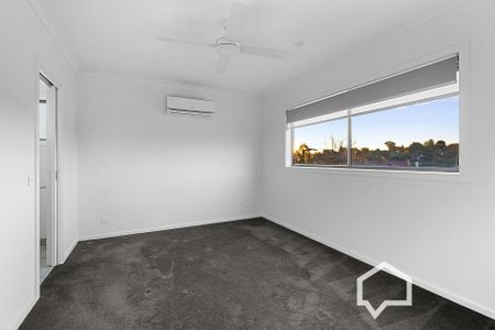 15 Wilson Street Long Gully VIC - Photo 2