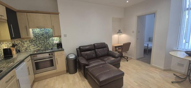 2 bedroom flat to rent - Photo 1