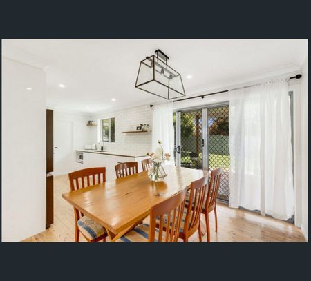 19 Skehan Street, Centenary Heights, Qld 4350 - Photo 3