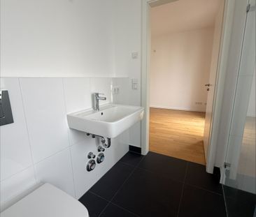 3-Zimmerwohnung mit zwei Balkonen, zwei Bädern und Einbauküche (EBK) - Photo 3