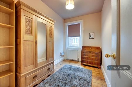 4 bedroom terraced house to rent - Photo 4