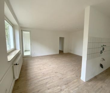 Offene Wohnküche: 3-Zimmer-Wohnung am Malvenweg frei! - Photo 1
