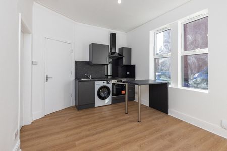 1 Bed Flat, Wickham Street, LS11 - Photo 3