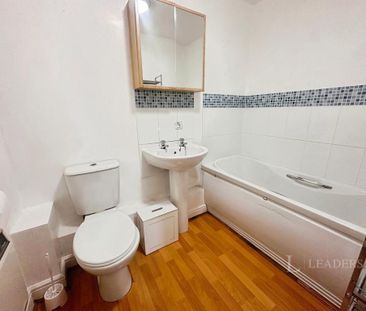 2 bedroom flat to rent - Photo 6