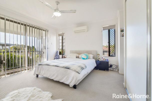 EXECUTIVE FULLY AIR-CONDITIONED 3 BEDROOM TOWNHOUSE IN THE HEART OF THE CITY! - Photo 1