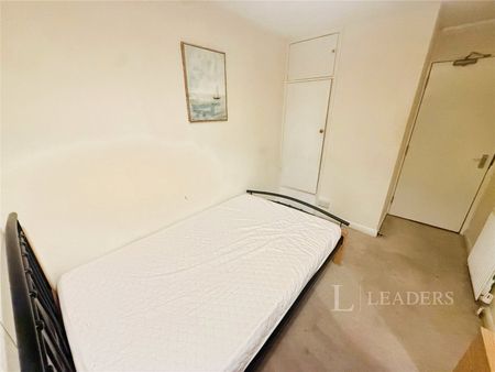 1 bedroom property to rent Pelican Close, Fareham, Hampshire, PO15 - Photo 5