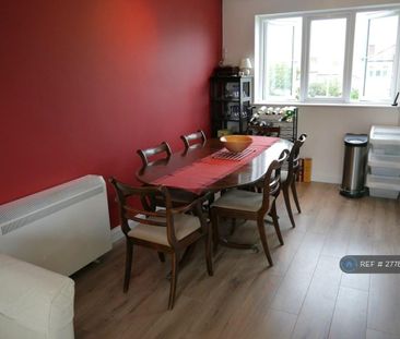 2 bedroom maisonette to rent - Photo 4