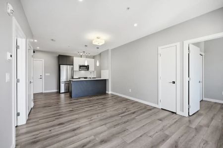 Village on 105th — 1 Bed 1 Bath - B - Photo 4