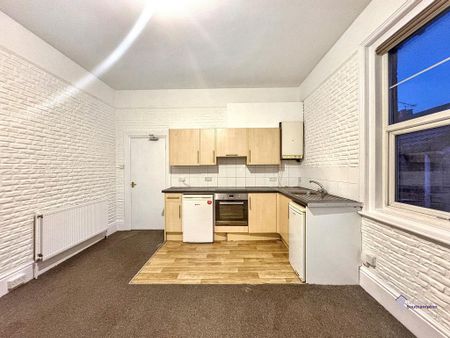 1 bedroom flat to rent - Photo 3