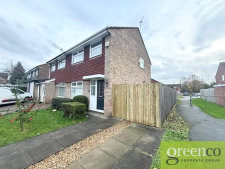 3 bedroom semi-detached house to rent - Photo 4