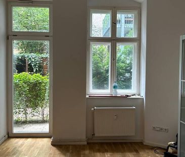 Charmante 1-Zimmer Wohnung im EG mit EBK in Prenzlauer Berg - Photo 1