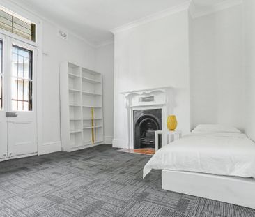 Darlington - Photo 6