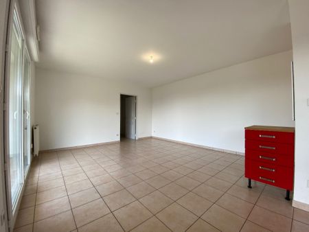 Location Appartement 3 pièces 64m² BESANCON 25000 - Photo 2