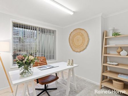 Family Home in quiet cul de sac - Photo 4