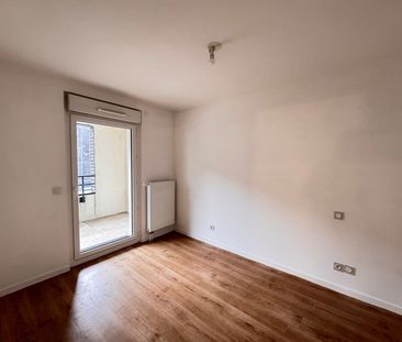 Location Appartement 4 pièces 77m² - Photo 4