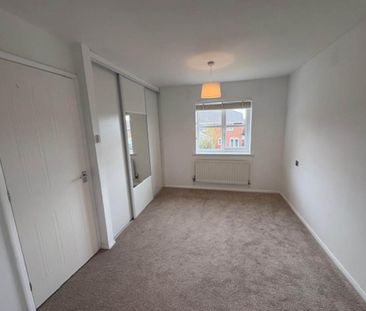 3 bedroom detached house to rent - Photo 4