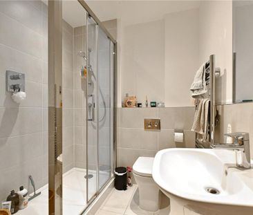 2 bedroom apartment to rent - Photo 6