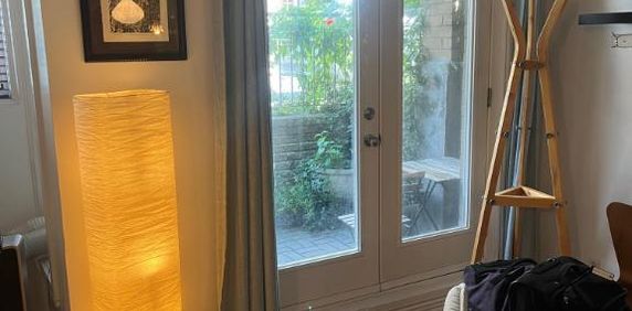 Meublé - 2 Chambre à coucher - Au cœur du Plateau Mont-Royal - Photo 2