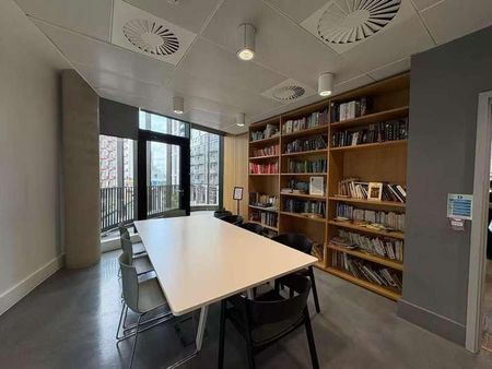 Chandlers Avenue, Greenwich Peninsula, London - Photo 5