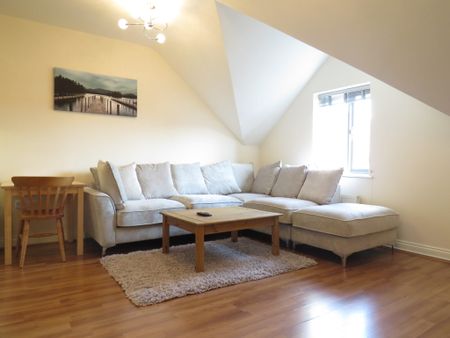 2 Bedroom - Photo 2