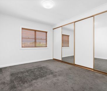 Perfect Family Home! - Photo 2