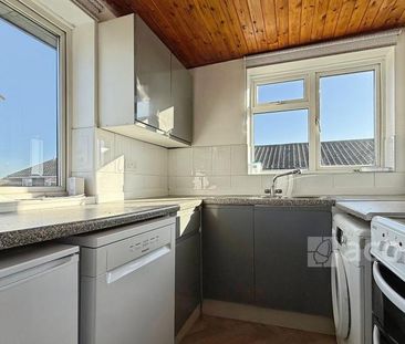 2 bedroom maisonette to rent - Photo 4