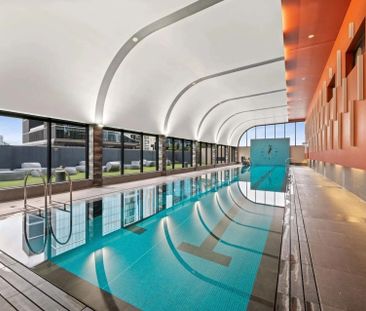 Beautifully Presented One-Bedroom Apartment with City Views - Photo 4