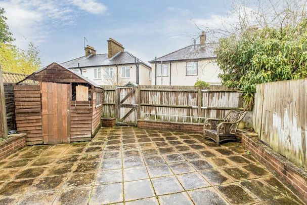 Hillfield Road, TW12, London - Photo 1