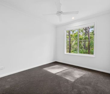 Stunning Brand-New Townhouse with Lawn Garden Available to Rent Now - Photo 6