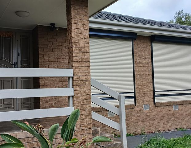 Perfect Family Home in a Prime Mill Park Location - Available 11th December 2025 - Photo 1