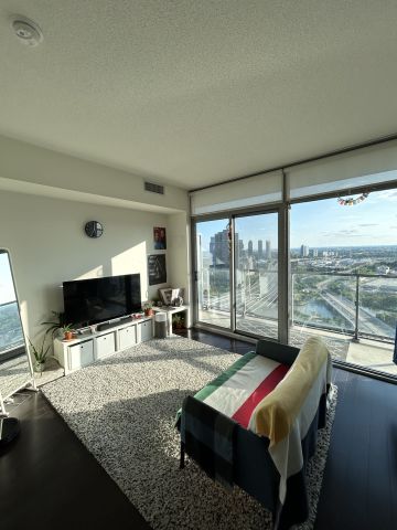 For Lease - 105 The Queens Way Unit# 3007, Toronto, Ontario - Photo 2