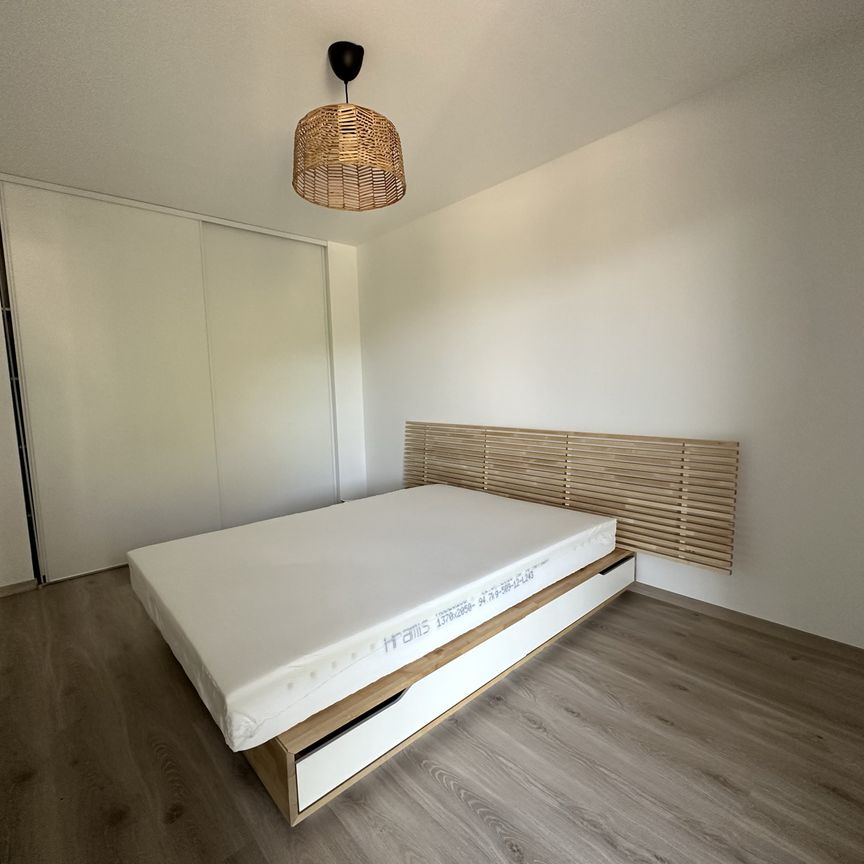 Location Appartement 2 pièces 44m² LE BOURGET DU LAC 73370 - Photo 1
