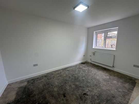 1 bedroom bungalow to rent - Photo 1