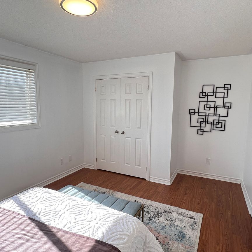 For Lease - 124 Monique Crescent, Barrie, Ontario - Photo 1