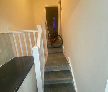 1 Bed Flat, High Road, IG1 - Photo 5