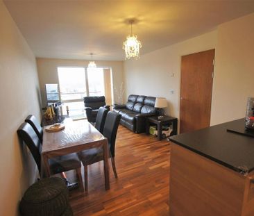 2 bedroom apartment to rent - Photo 2