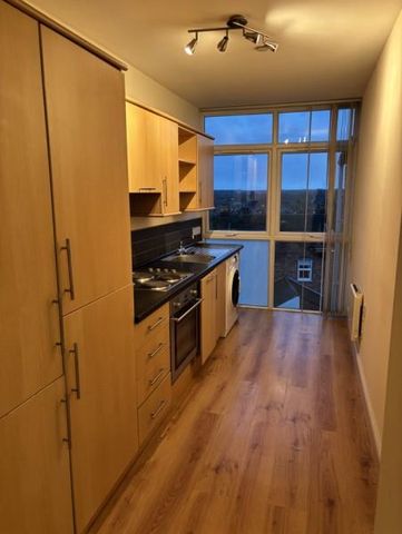 2 bedroom flat to rent - Photo 3