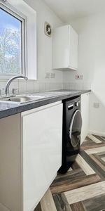 Shorwell Court, Oakhill Road, Purfleet, RM19 - Photo 3