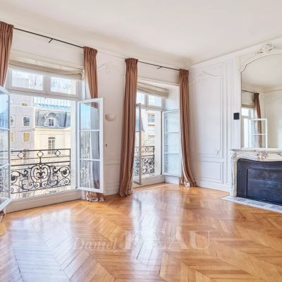 Appartement à louer à Paris 8Ème - Photo 1