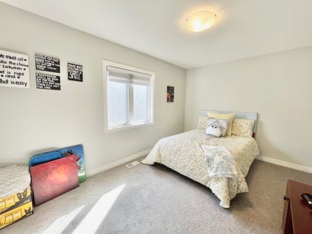 For Lease - 30 BOUNTY Avenue Unit# Main Floor w Partial Bsmt, Thorold, Ontario - Photo 2