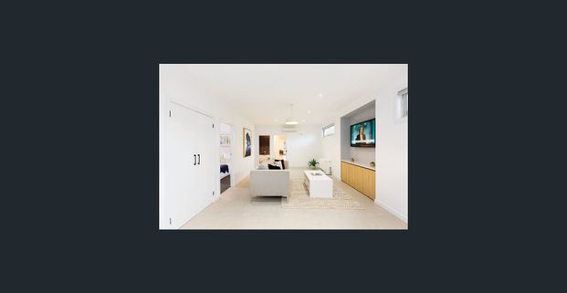 RENOVATED FAMILY HOME WITH SHEDDING AND OFFICE SPACE - Photo 1